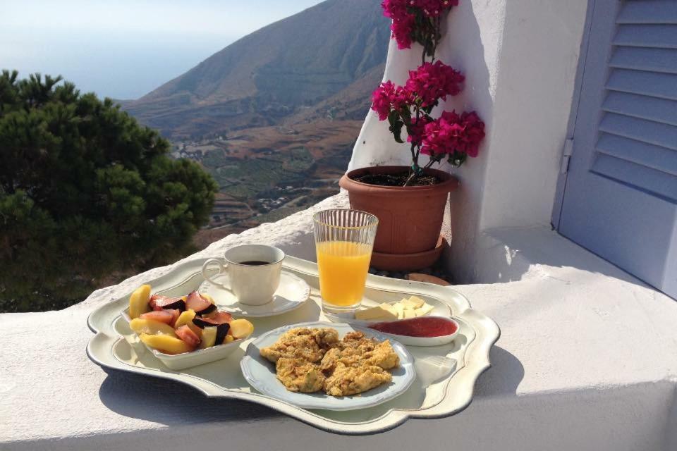 Deltami Santorini Appartement Pýrgos Buitenkant foto